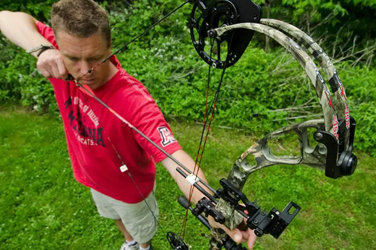 How to Nock an Arrow on a Compound Bow