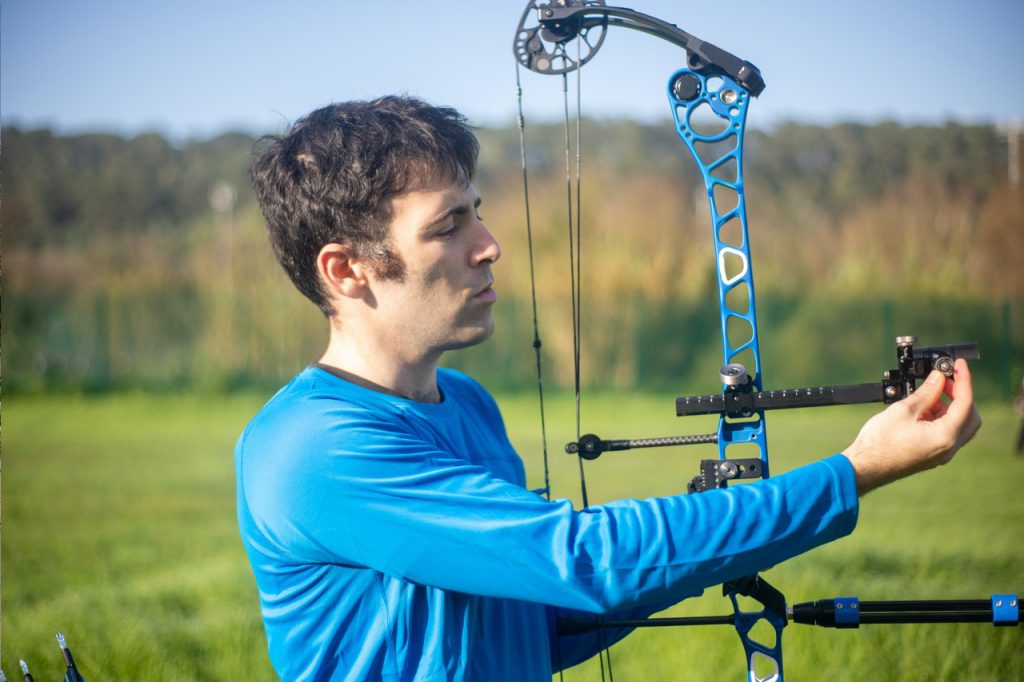 Can You Shoot A Compound Bow Without A Release