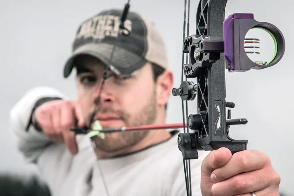 How To Aim Compound Bow