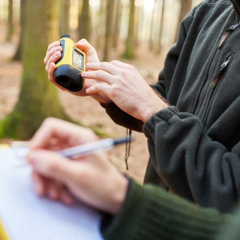Best Affordable Rangefinder for Hunting