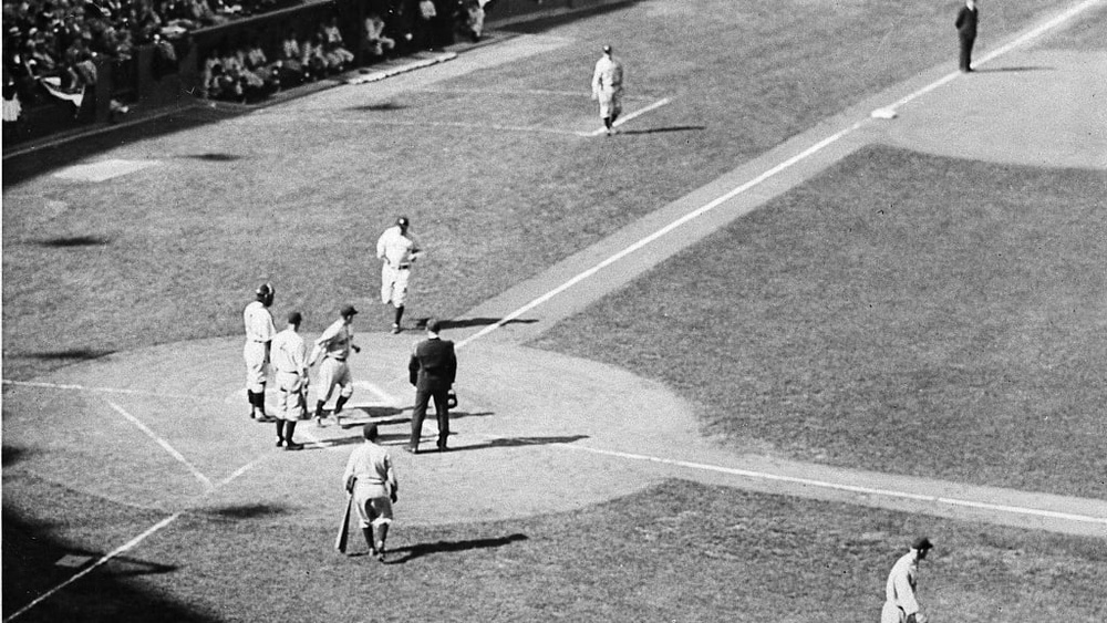 Did Babe Ruth Point to Center Field