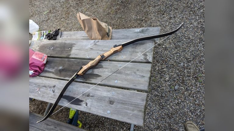 Do You Need Feathered Arrows for a Recurve Bow