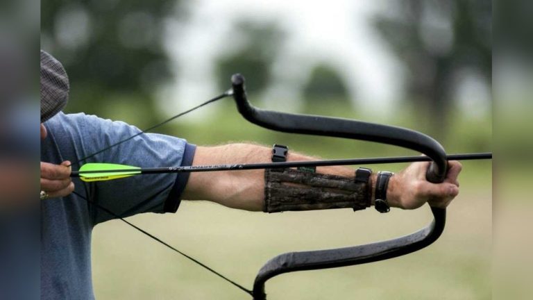 How to Make a Pvc Pipe Takedown Bow