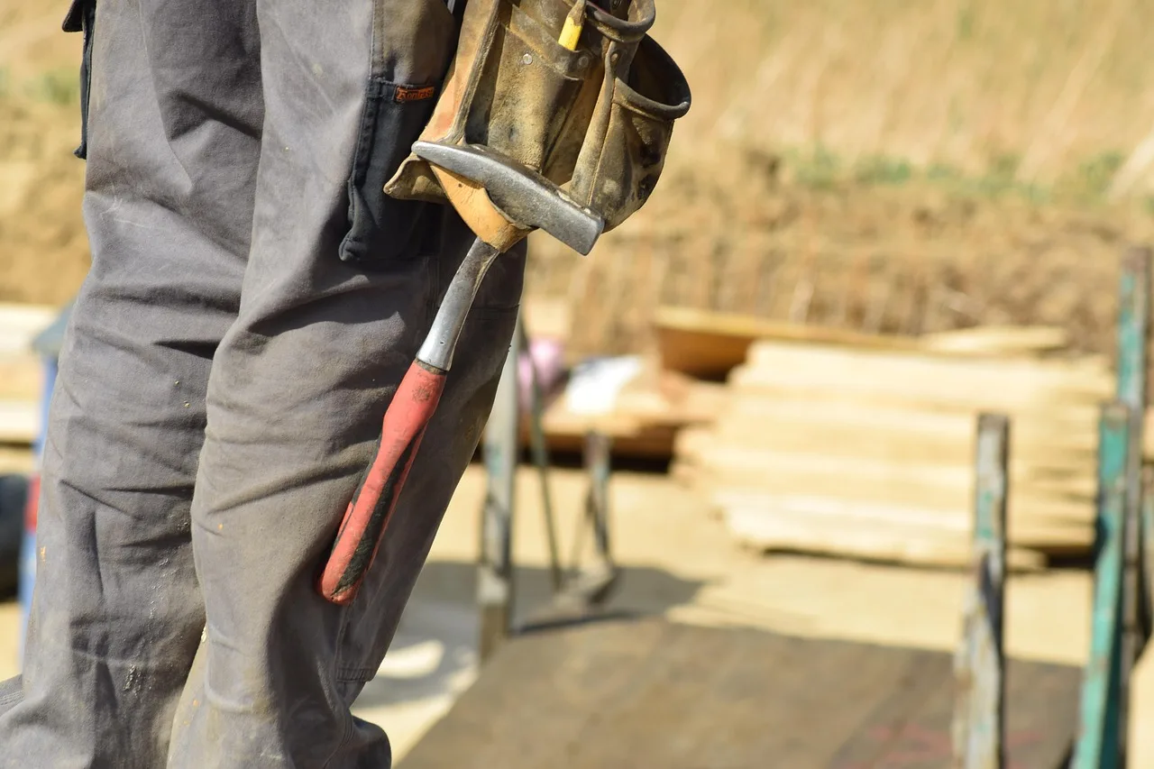 How much does a DIY target stand cost to build?