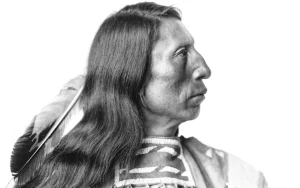 How Did Native American Hunters Carry Arrows in the Field?
